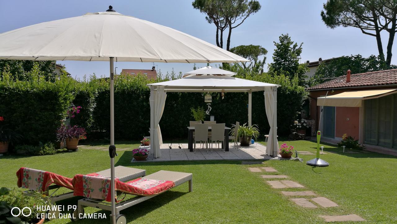 מרינה די קררה Giusy Bed And Breakfast מראה חיצוני תמונה